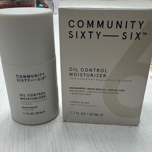 Community Sixty-Six Oil Control Moisturizer - New in Box